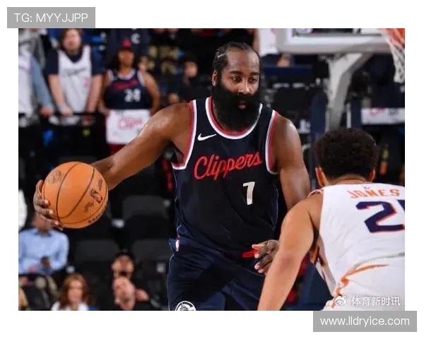 哈登29分钟17+14早早打卡 前队友赞其历史最佳之一 哈登29分钟17+14早早打卡 前队友赞其历史最佳之一